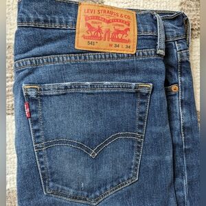Levi's 541 Athletic Taper Fit, size 34